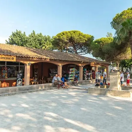 Campsite Mobil-home 4**** La Marine *